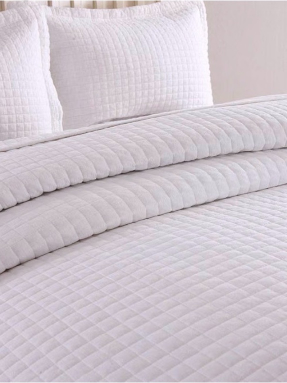 MarCielo soft White Quilted Cotton Coverlet Set - Lightweight All-Season Beddin